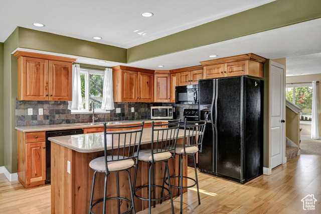 Photo 10 for MLS #2117947 at 1390 W Henry&
