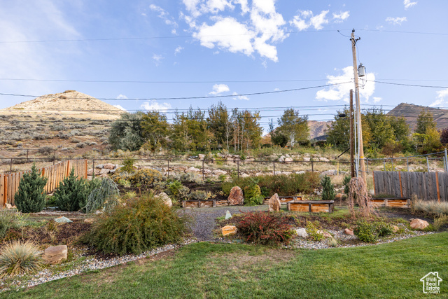 Photo 44 for MLS #2117948 at 2005 S Scenic Dr