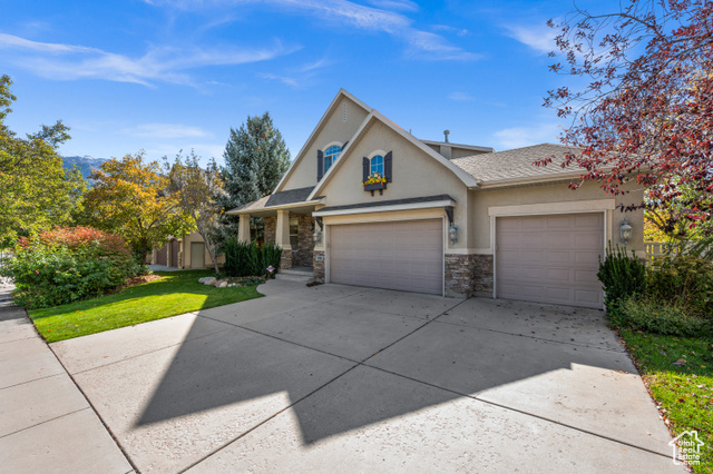 Photo 2 for MLS #2117953 at 1974 E Quartzridge Dr
