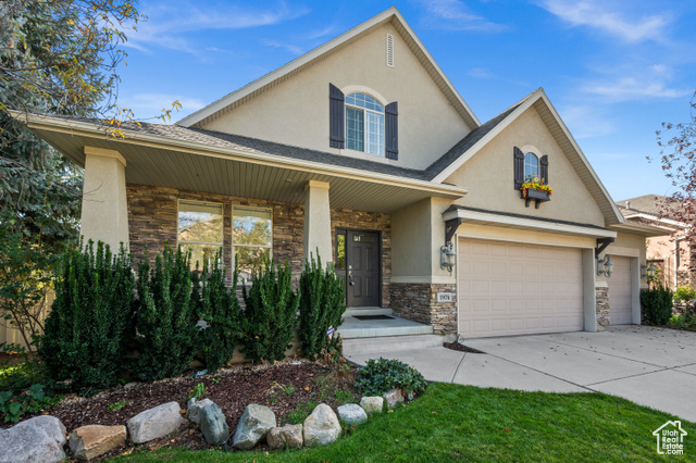 Photo 3 for MLS #2117953 at 1974 E Quartzridge Dr