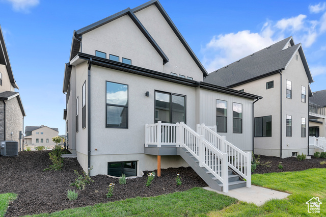 Photo 2 for MLS #2117959 at 3266 W 1570 North