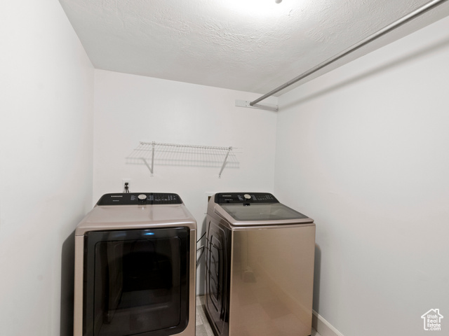 Photo 21 for MLS #2117960 at 1056 E Elgin Ave
