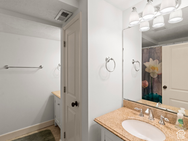 Photo 16 for MLS #2117960 at 1056 E Elgin Ave