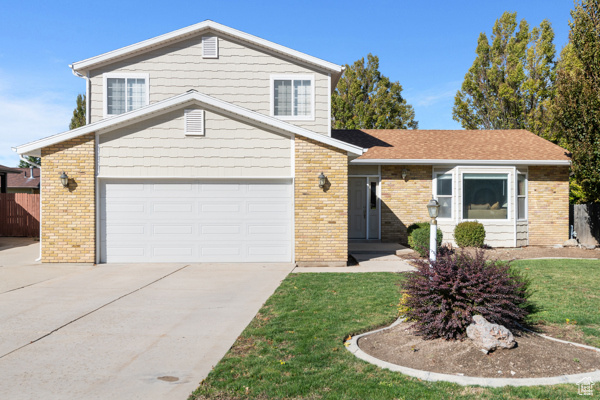 9034 S CHESHIRE CIR, Sandy UT 84093