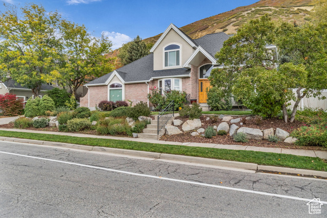 Photo 5 for MLS #2117981 at 8027 S Top Of The World Dr