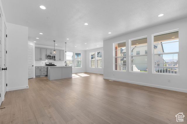 Photo 8 for MLS #2117984 at 1501 N 3250 West