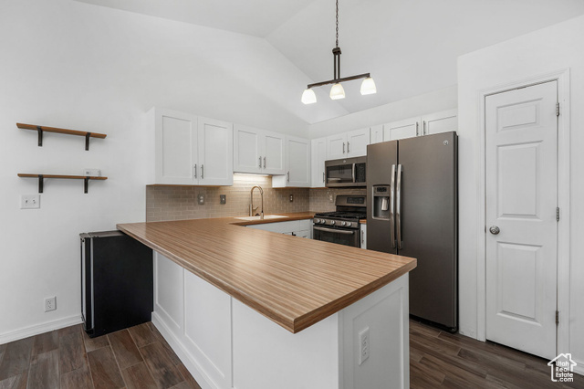 Photo 5 for MLS #2117991 at 24 W Malstrom Ct