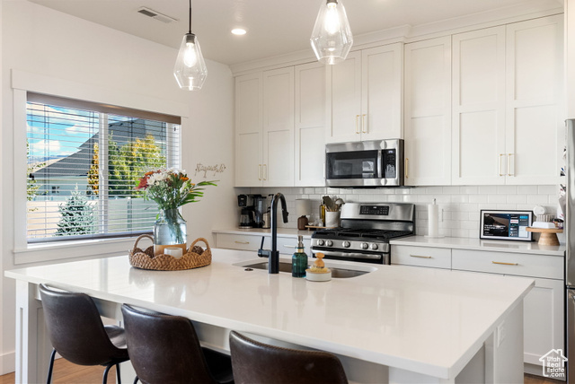Photo 15 for MLS #2117996 at 261 W 500 South