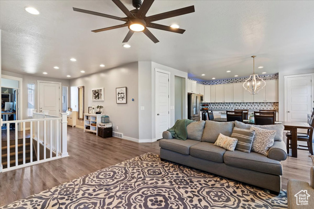 Photo 6 for MLS #2117998 at 587 S 1400 West