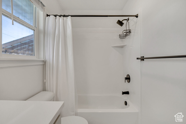 Photo 13 for MLS #2118008 at 911 S Chappel Loop