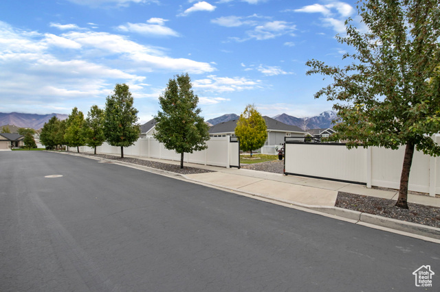 Photo 37 for MLS #2118011 at 924 W 1390 South