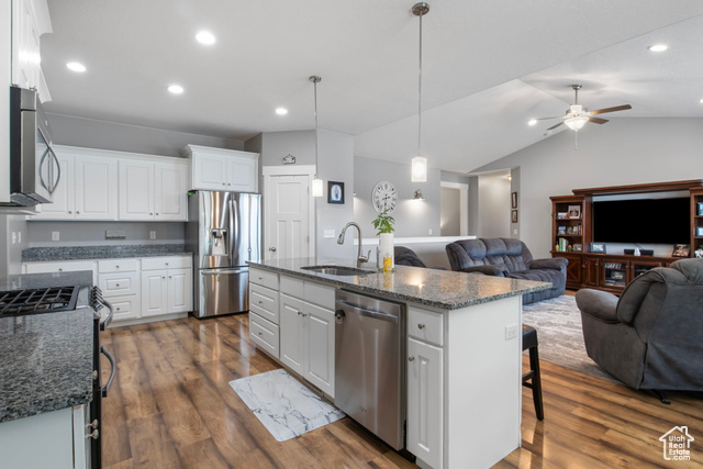Photo 8 for MLS #2118011 at 924 W 1390 South