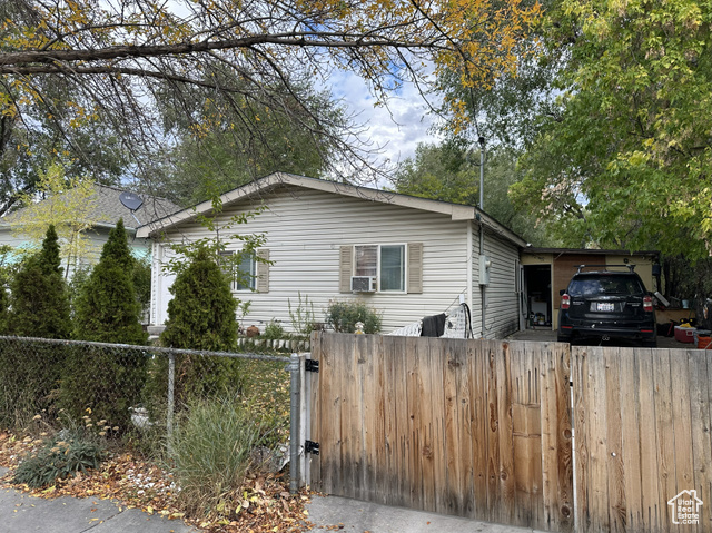 967 S 1400 W, Salt Lake City UT 84104