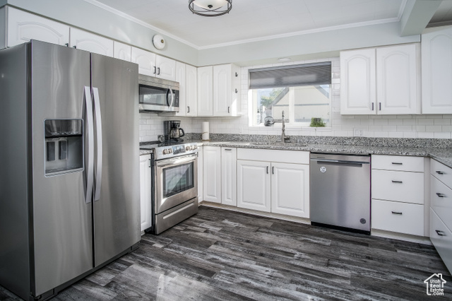 Photo 8 for MLS #2118019 at 557 S Angel St