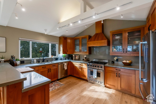 Photo 4 for MLS #2118034 at 2455 E Emerson Ave