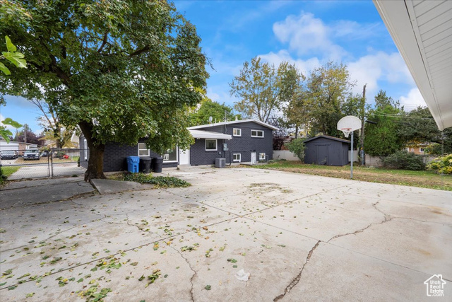 Photo 39 for MLS #2118036 at 1269 E Woodstock Ave