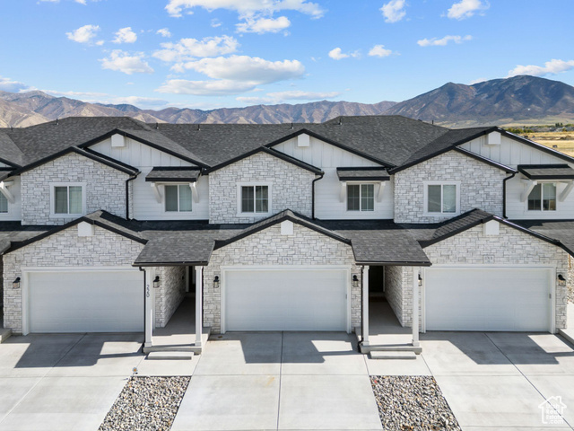 View photos for 1176 N 620 West #221 MLS #2118048 - 1176 N 620 West #221