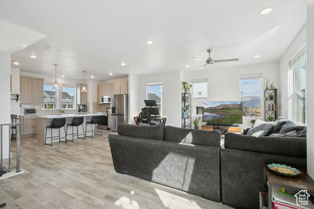 Photo 3 for MLS #2118057 at 6192 W South Jordan Pkwy