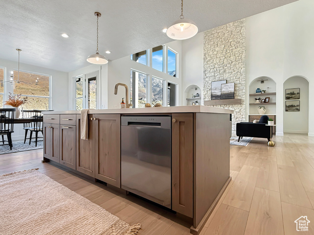 Photo 8 for MLS #2118059 at 602 E Mountain Rd #180