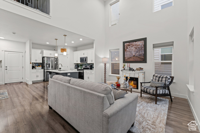Photo 5 for MLS #2118062 at 4567 W Watchmen Way #1334