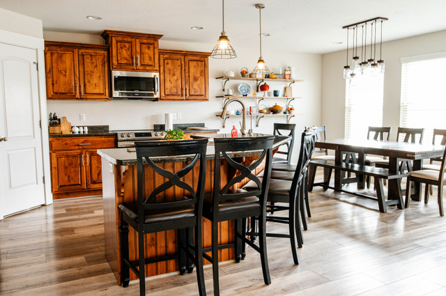 Photo 8 for MLS #2118063 at 9125 N Kilkenny Way