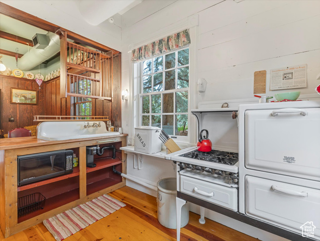 Photo 82 for MLS #2118065 at 252 N 400 East