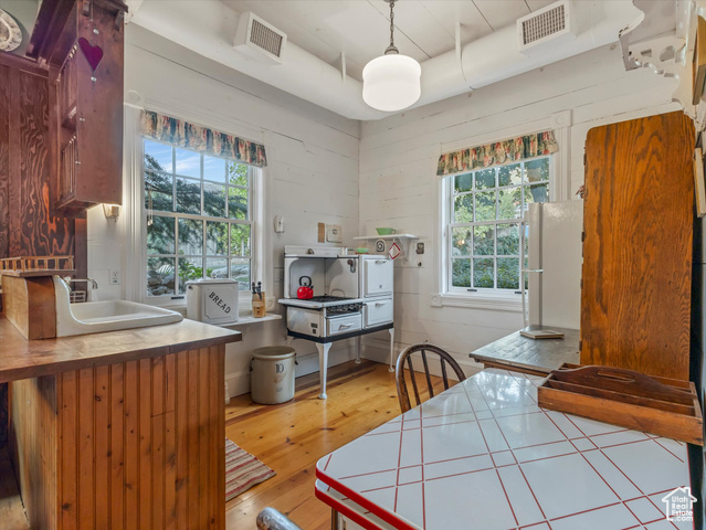 Photo 78 for MLS #2118065 at 252 N 400 East