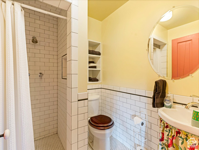 Photo 94 for MLS #2118065 at 252 N 400 East