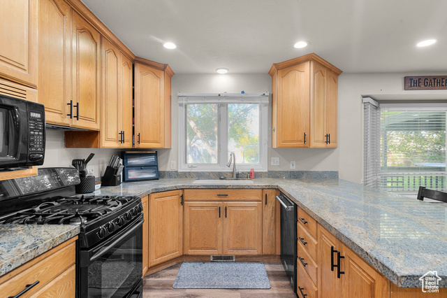 Photo 10 for MLS #2118069 at 9776 S Amberwood Cir