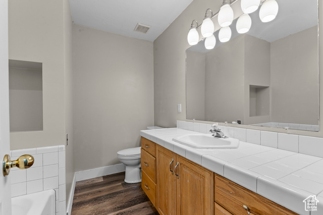 Photo 17 for MLS #2118069 at 9776 S Amberwood Cir