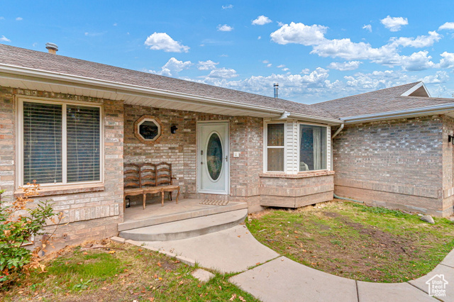 Photo 12 for MLS #2118076 at 195 S Oak Dr