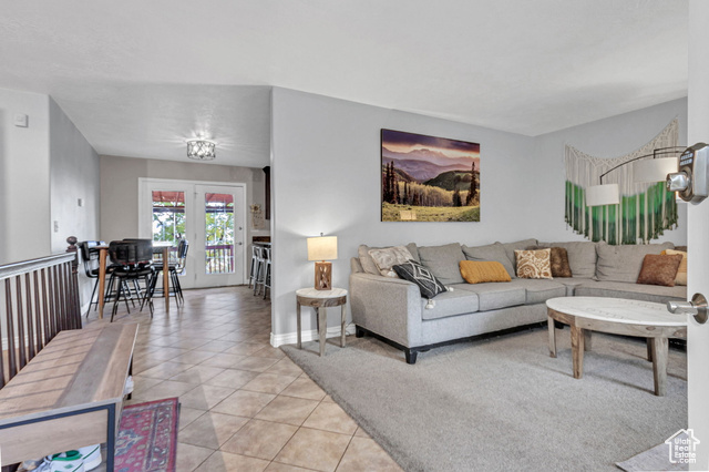 Photo 17 for MLS #2118076 at 195 S Oak Dr