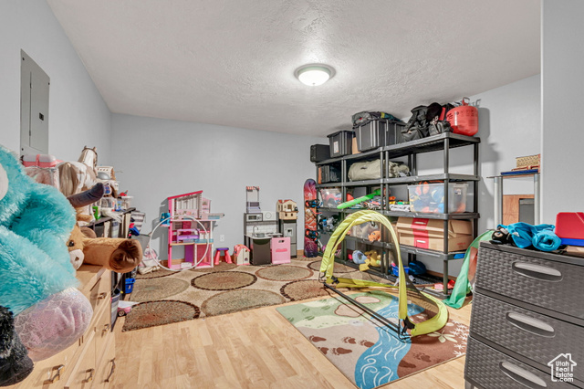 Photo 31 for MLS #2118076 at 195 S Oak Dr