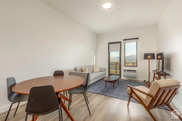 Photo 4 for MLS #2118089 at 2303 W Deer Hollow Rd #2211