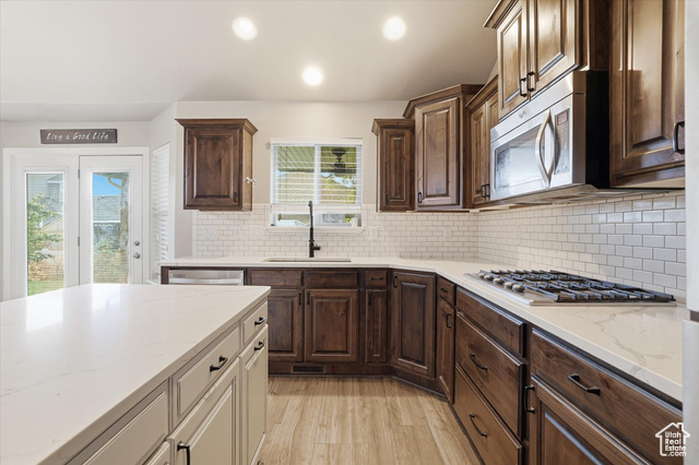Photo 7 for MLS #2118094 at 774 S Eliza Ct
