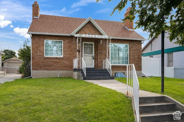 Photo 21 for MLS #2118096 at 1452 E Hollywood Ave
