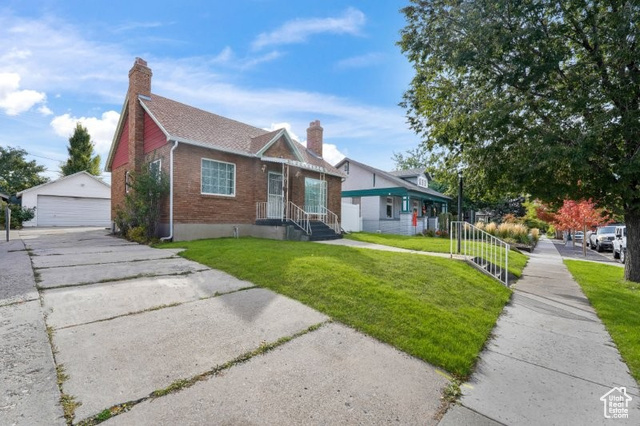 Photo 22 for MLS #2118096 at 1452 E Hollywood Ave