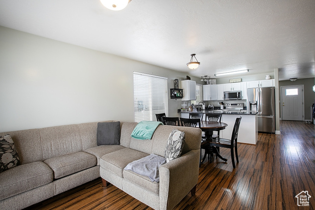 Photo 6 for MLS #2118097 at 6761 S High Bluff Dr