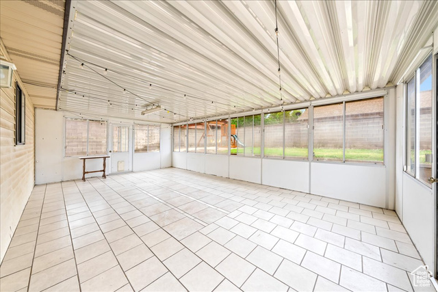 Photo 20 for MLS #2118098 at 1660 Evergreen Dr