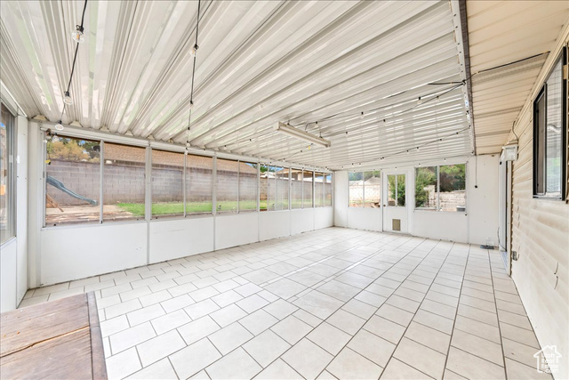 Photo 23 for MLS #2118098 at 1660 Evergreen Dr