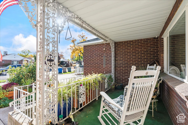 Photo 5 for MLS #2118100 at 763 N Lafayette Dr