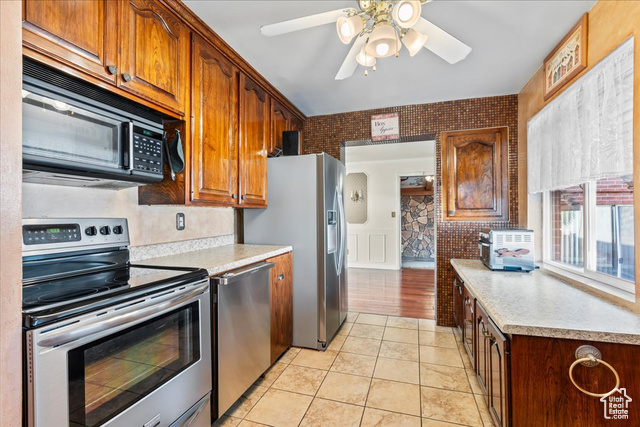 Photo 14 for MLS #2118100 at 763 N Lafayette Dr