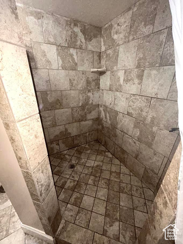 Photo 12 for MLS #2118104 at 389 E 10560 South