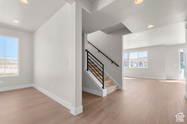 Photo 4 for MLS #2118110 at 6806 N Desert Crk