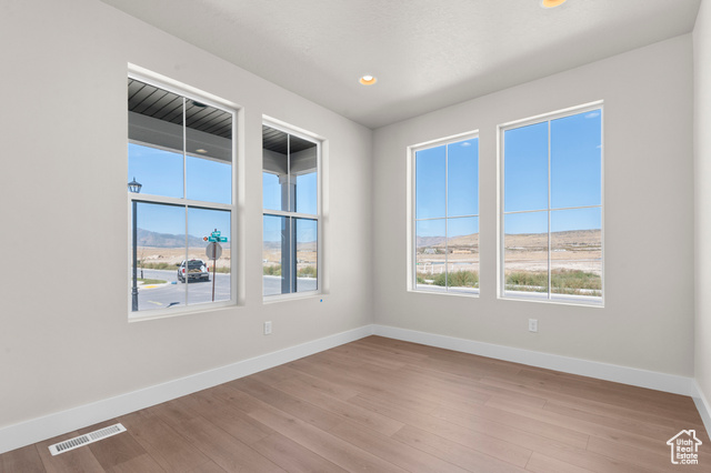 Photo 5 for MLS #2118110 at 6806 N Desert Crk