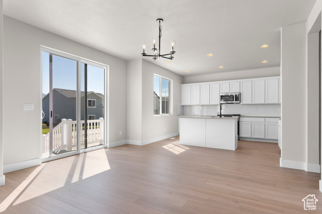 Photo 8 for MLS #2118110 at 6806 N Desert Crk