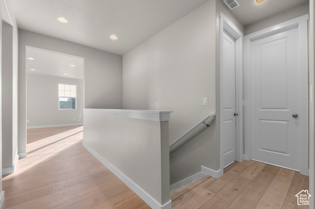 Photo 5 for MLS #2118123 at 1832 E Kern Mtn