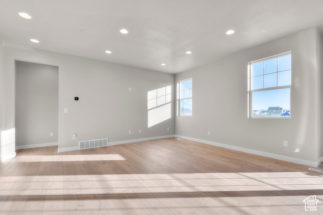 Photo 11 for MLS #2118123 at 1832 E Kern Mtn
