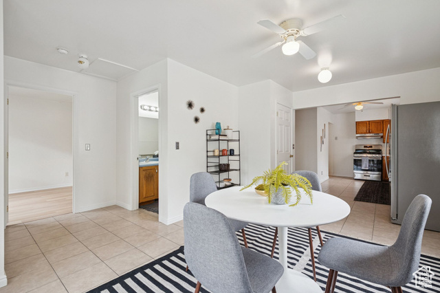 Photo 11 for MLS #2118126 at 1537 W Glenrose Dr