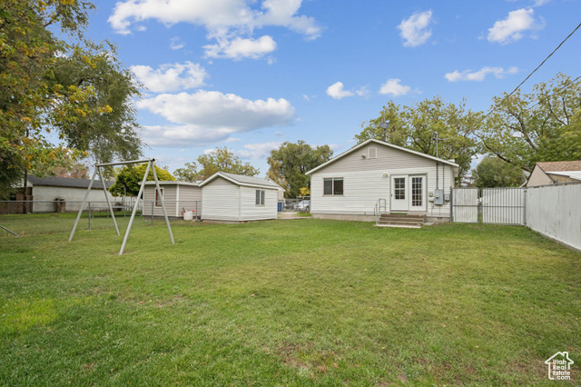 Photo 21 for MLS #2118126 at 1537 W Glenrose Dr